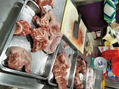 -标记美食新鲜猪杂(兴南大道店)