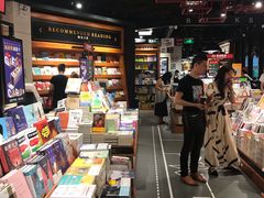 -西西弗书店&矢量咖啡(凯德晶萃广场店)