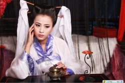 -九月鹰飞汉服摄影工作室