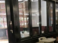 -刘姐啤酒鱼民族演艺餐厅(西街总店)