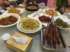 -马尔龙新疆饭店·清真(瑞景店)