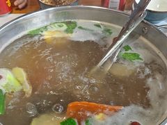 -乡土黄·鲜牛肉火锅·小龙虾(兴业街店)