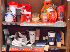 零售区-星巴克臻选(成都太古里店)