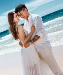 点击看大图 -挪娅婚纱摄影皇家会所