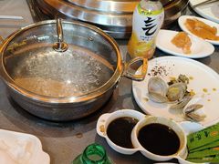 -黑金·寻焰自助百汇·烤肉·火锅(中街店)
