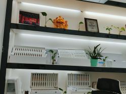 -蕾特恩专业祛痘·皮肤管理