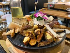 -一朵菌·野生菌探索家火锅(南亚店)