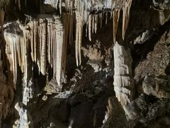 -波斯托伊纳溶洞