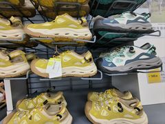 -迪卡侬(高新万达店)