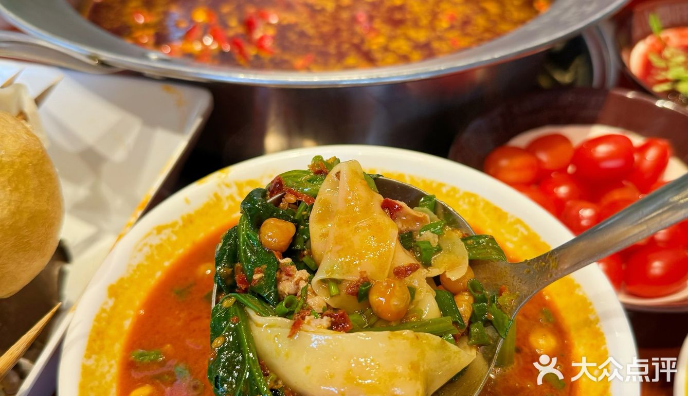 在上海市场吃串串也太爽了吧