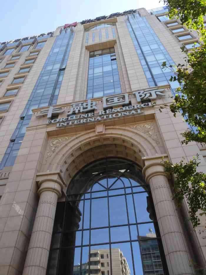 丰融国际-停车场-"丰融国际停车场真是有点难找,楼上楼下穿梭.