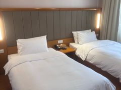 -全季酒店(上海火车站天目西路店)