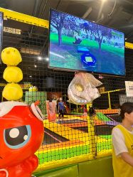 -蹦蹦跳跳(新奥购物中心店)