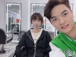 -Coo Hair salon