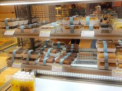 面包甜点陈列柜-老大昌(淮海中路店)