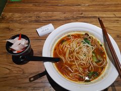 -茶花妹子云南餐厅(传媒大学店)