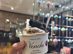 -VENCHI 闻绮(上海佛罗伦萨小镇店)