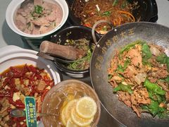 -费大厨辣椒炒肉(黄兴中心广场店)