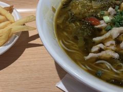 经典酸菜肉丝米线-乡村基(杨家坪建设店)