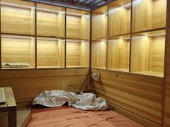 -碧中海汤泉汗蒸酒店