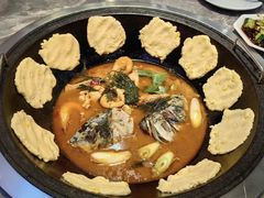 -鲁员外地锅鸡地锅鱼(古墩路店)