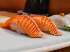 三文鱼鱼腩寿司-小山日本料理(太古汇店)