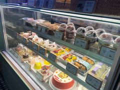 面包甜点陈列柜-野上麦田(中贸广场店)