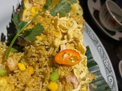 -大头虾越式风味餐厅(光明广场店)