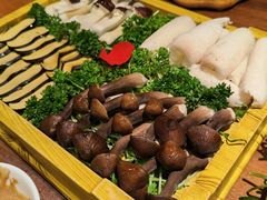 -慢丽江·云南野生菌土鸡锅(西山店)