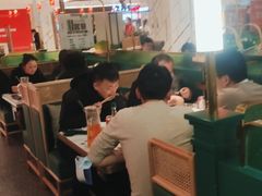 大堂-粤小煲鲜汤猪肚鸡(丹尼斯二天地店)