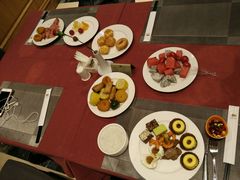 -安徽饭店·白鹭阁自助餐厅(梅山路店)