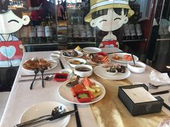 -荣誉国际酒店-云顶旋转餐厅