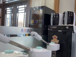 -靓芙泉专研痘痘肌