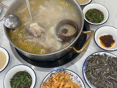 -朴小妹人参鸡汤火锅(长白山万达店)