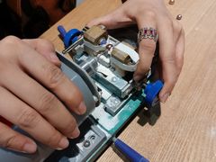 -十八字金·银饰·拼豆·开蚌DIY(魏公芳华里店)