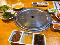 -唯成•韩国炭火烤肉 유성고기