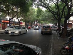 -绿地东海岸-地下停车场