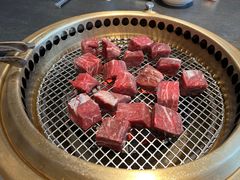 -铭牛烧肉·和牛海鲜自助(高新月牙湖店)