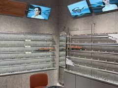 -MUJOSH木九十眼镜(月星环球港B1店)