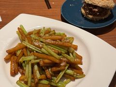 芹菜炒土豆条-南门小馆·清真(国贸商城店)