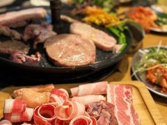 -江南猪肉商会无限续吃(弘大店)