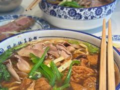 -镇南锅盖面馆(解放路店)