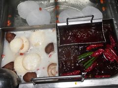 -海底捞火锅鲜切牛肉主题店(长寿路店)