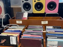-浣熊唱片店(上海影城店)