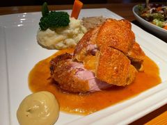 -LENBACH兰巴赫西餐啤酒坊(水璟唐店)