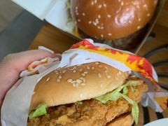 -麦当劳(乳山路店)