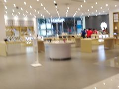 -华为授权体验店(中山公园来福士)