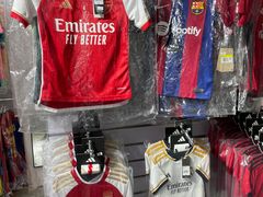 -SFALO 飛龍球衣專門店旺角店