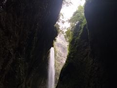 -龙水峡地缝景区