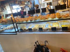 面包甜点陈列柜-仙峰天然面包(迎宾路店)